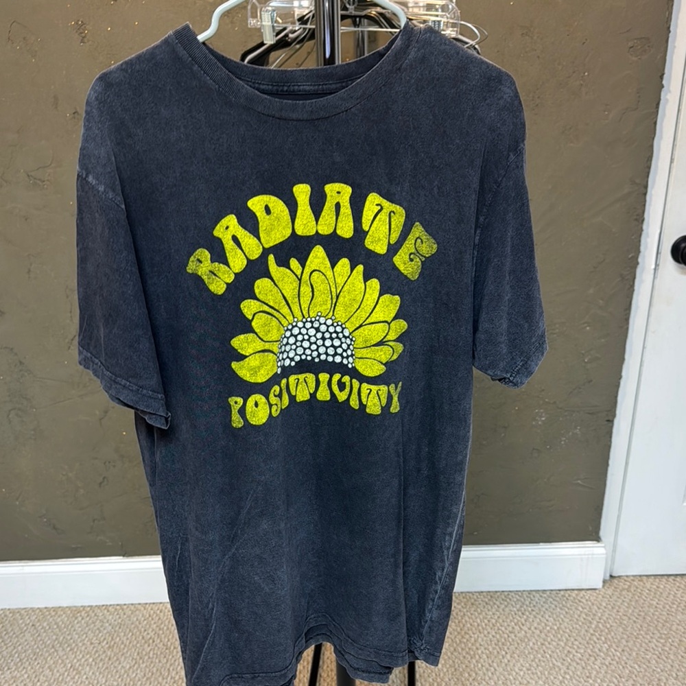 Radiate Positivity T-Shirt - Black